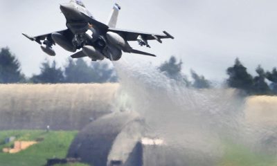 България е получила офертата за вторите 8 самолета F-16