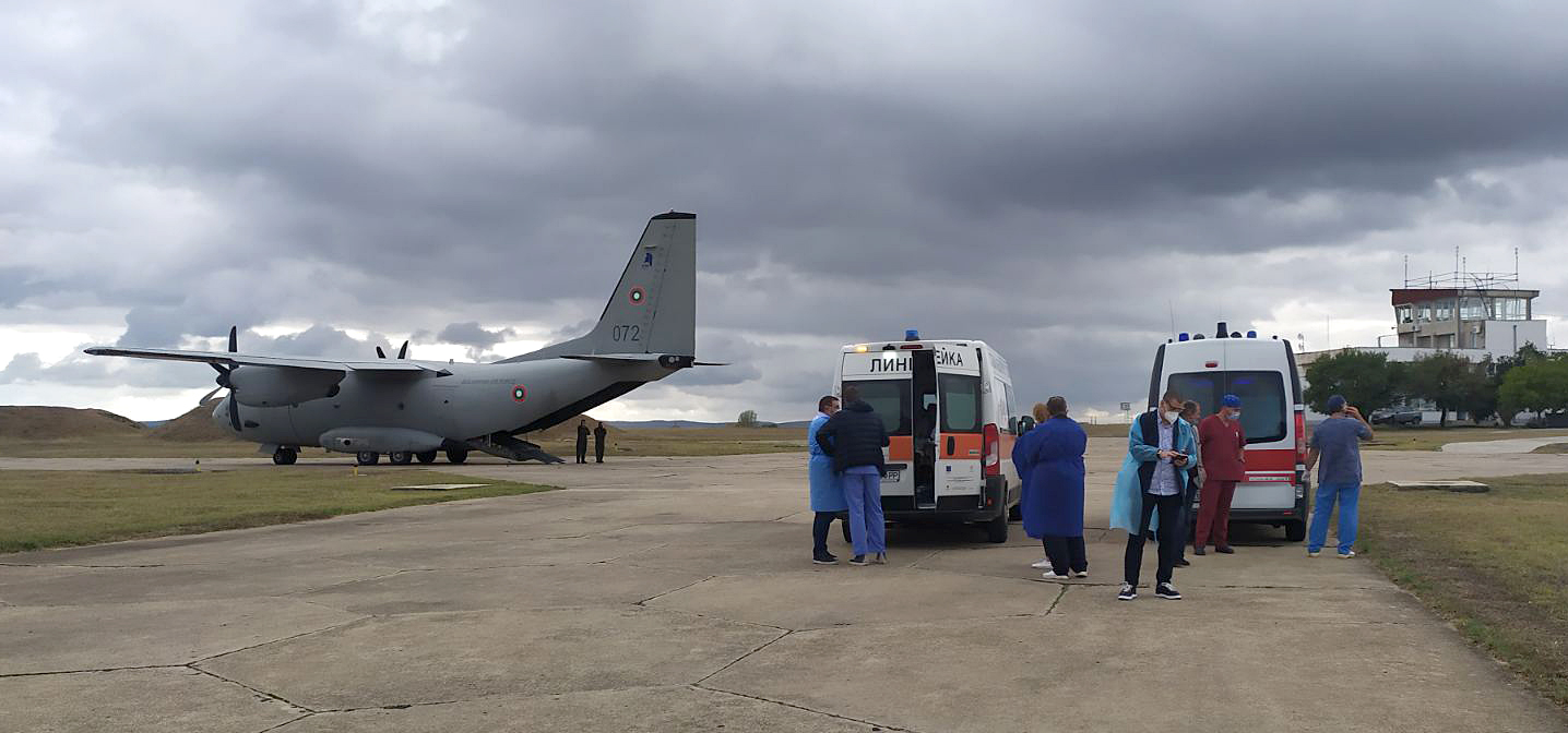 Български военен самолет е разби край Безмер