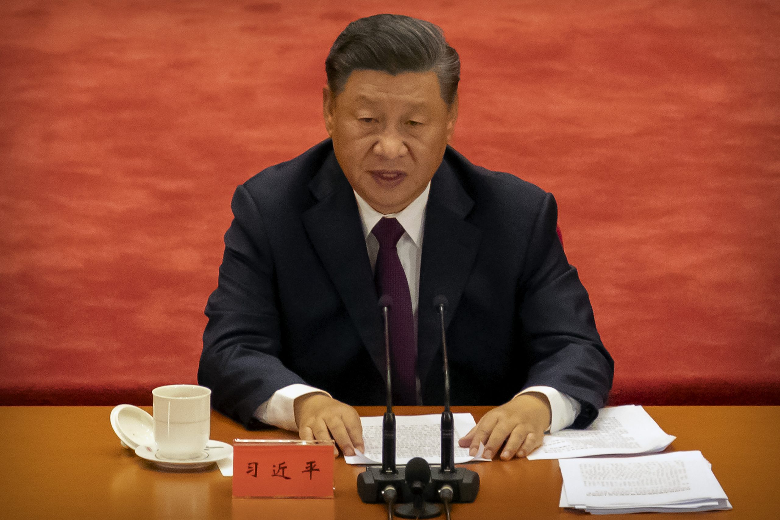 Си Дзинпин намекна, че Китай може да облекчи строгите противоепидемични мерки