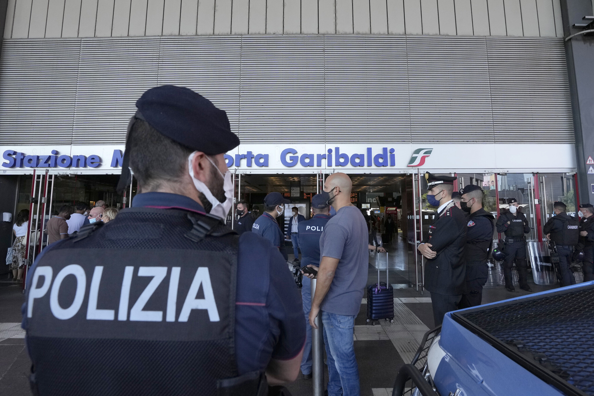 Нигериец разби главата на българин с чук, уби и магазинер в Италия