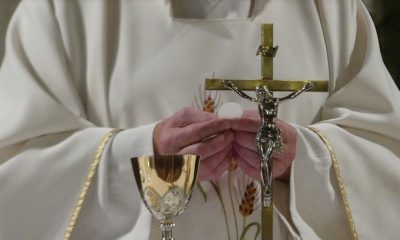Католически свещеник в Канада обвинен във връзка със сексуално посегателство