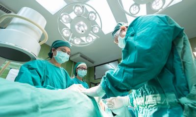 Испански лекари извършиха първата успешна трансплантация на черво