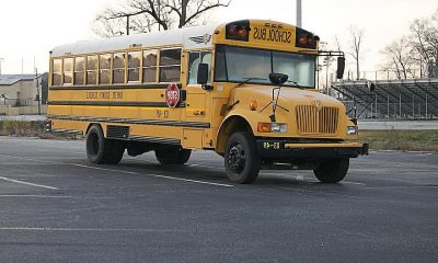 Училищен автобус с 40 деца се блъсна в камион в Северна Каролина