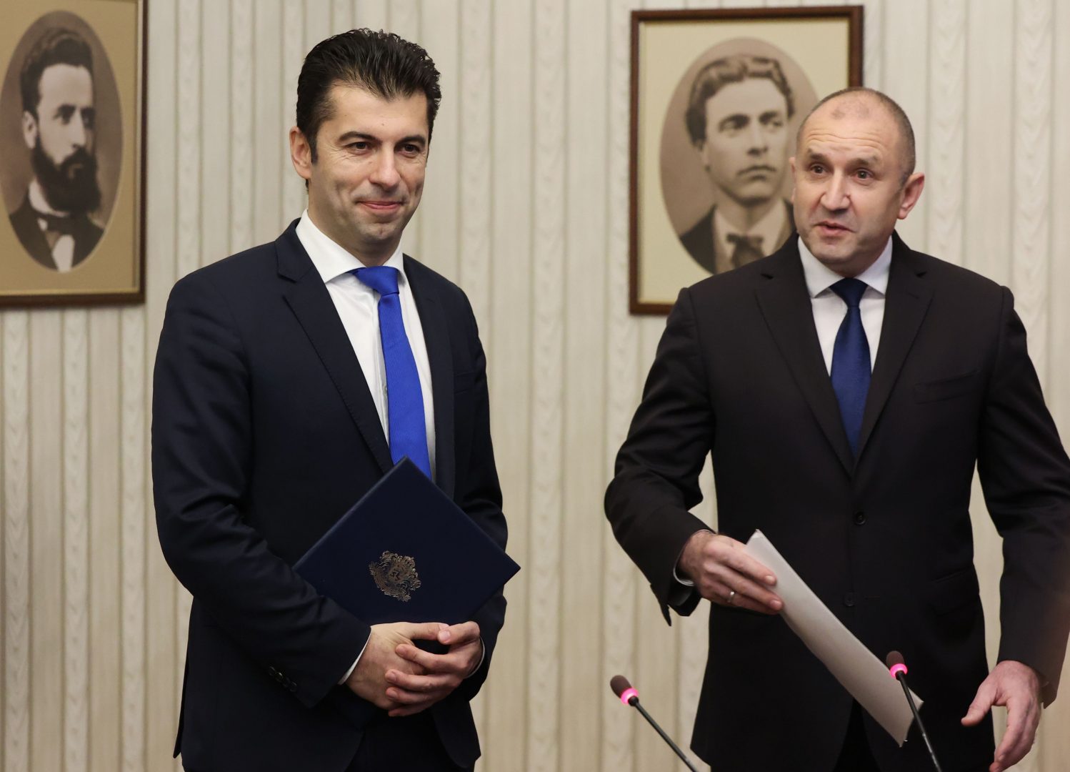 Кирил Петков призова Радев: Свикай КСНС за преговорите между България и Македония