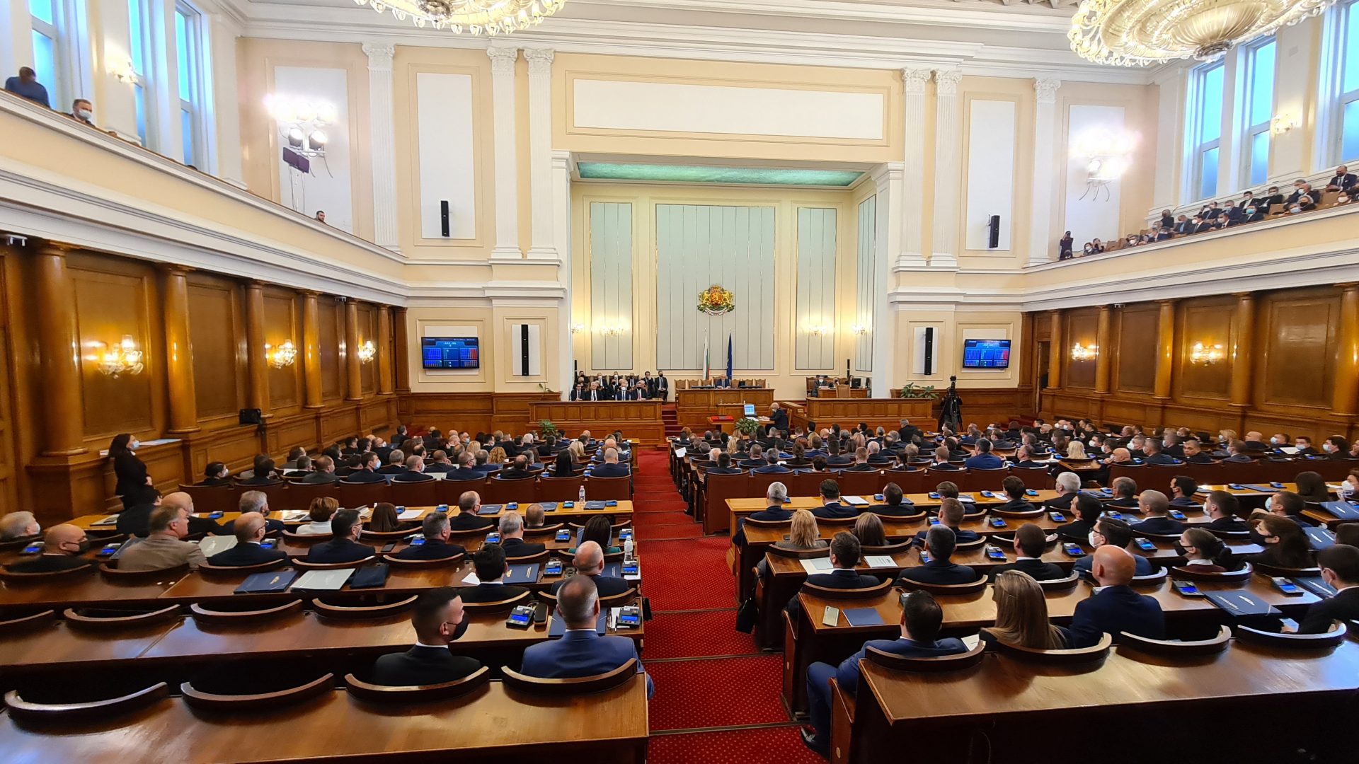 След 12 часа заседание район "Чужбина" почти скара депутатите