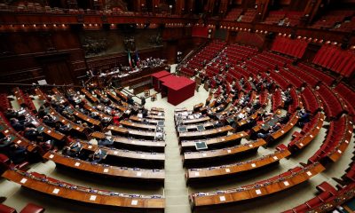 Италианските депутатки ще може да кърмят в парламента