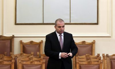 Караджов и още четирима министри на парламентарен контрол