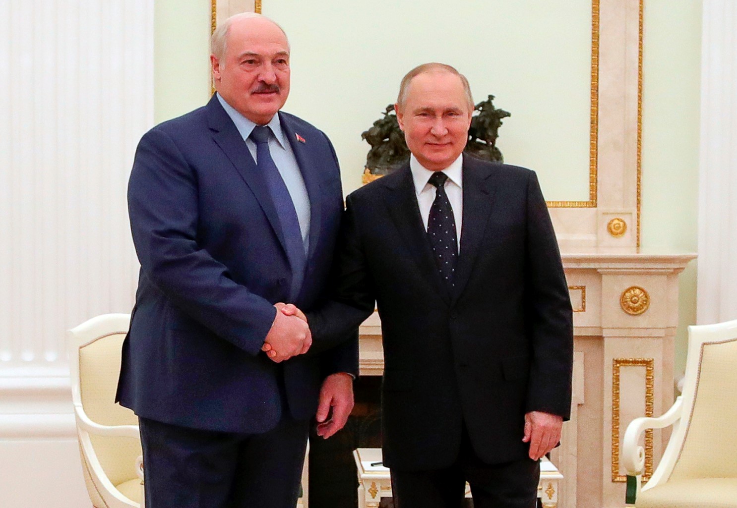 Бурна военна активност в Беларус. Готви ли се Лукашенко за включване във войната?