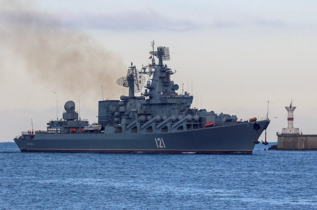  Крайцерът Москва бе тежко развален от украински ракети 