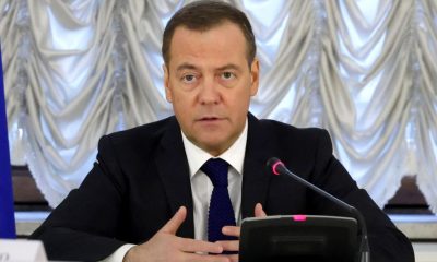 Медведев: Русия определя световния ред, връщаме си изконните територии