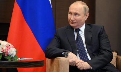 Путин се смее: Западът си мисли, че само аз съм му виновен