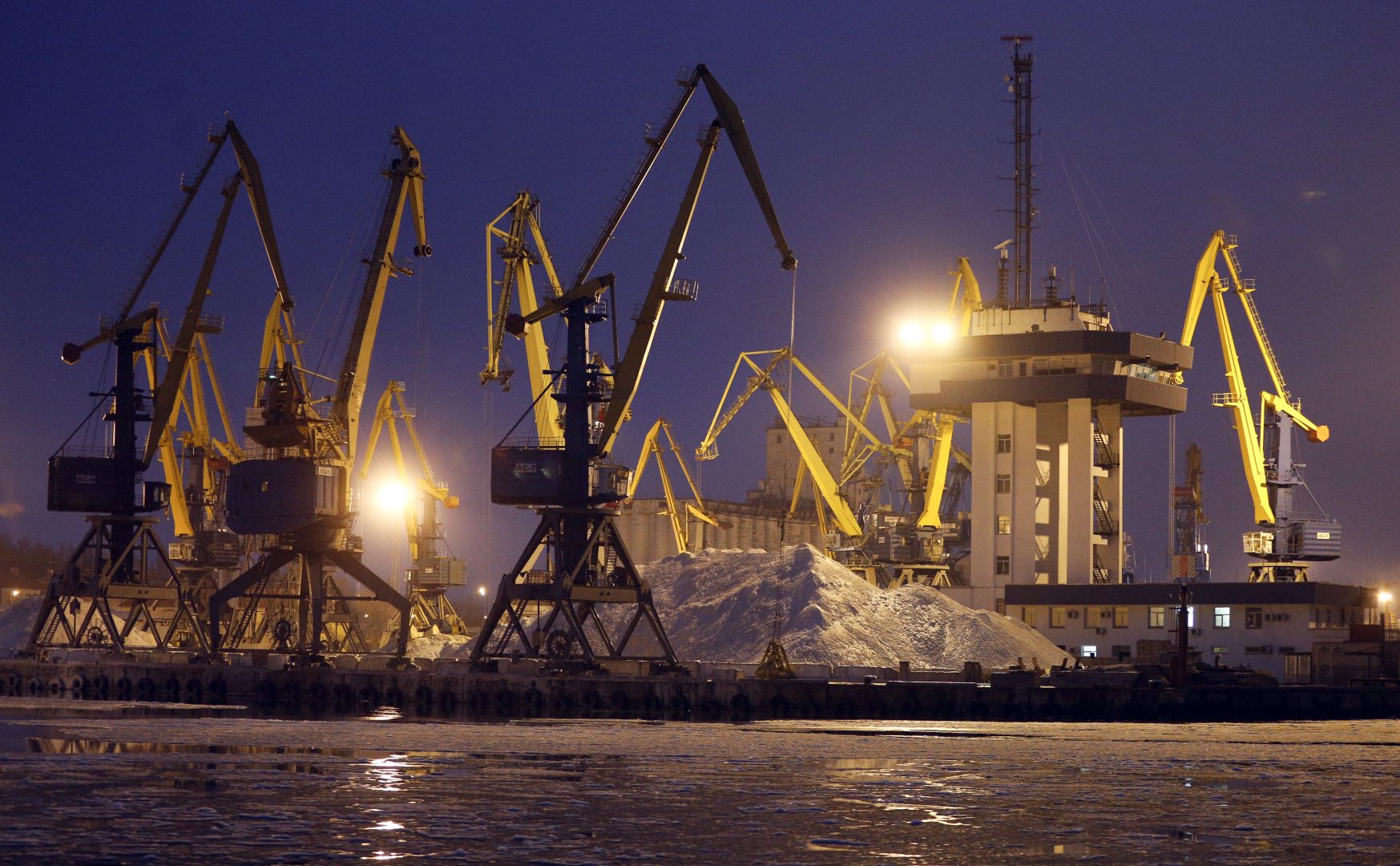 Три украински пристанища са деблокирани за превоз на зърно