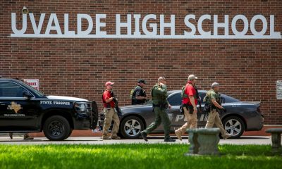 Полицията е силно критикувана за поведението си при трелбата в училище в Тексас