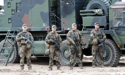 9 държави призоваха НАТО да усили източния си фланг