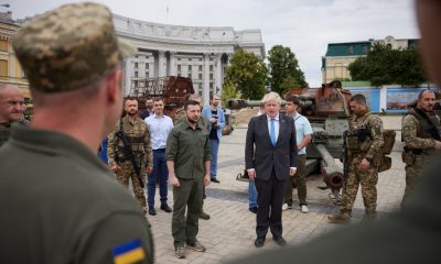 Изненадваща визита: Борис Джонсън пристигна в Украйна