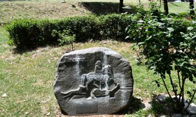 Поругаха с нацистка свастика бългаски паметник в Македония