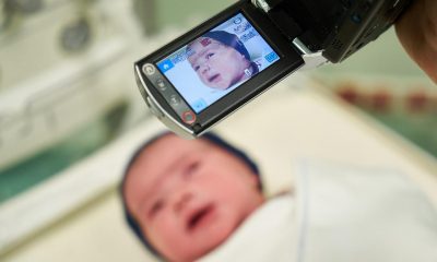 Зловещо: И денем, и нощем - връзвали бебета в болницата в Сливен