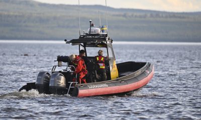 Човек загина при падане на самолет в шведско езеро