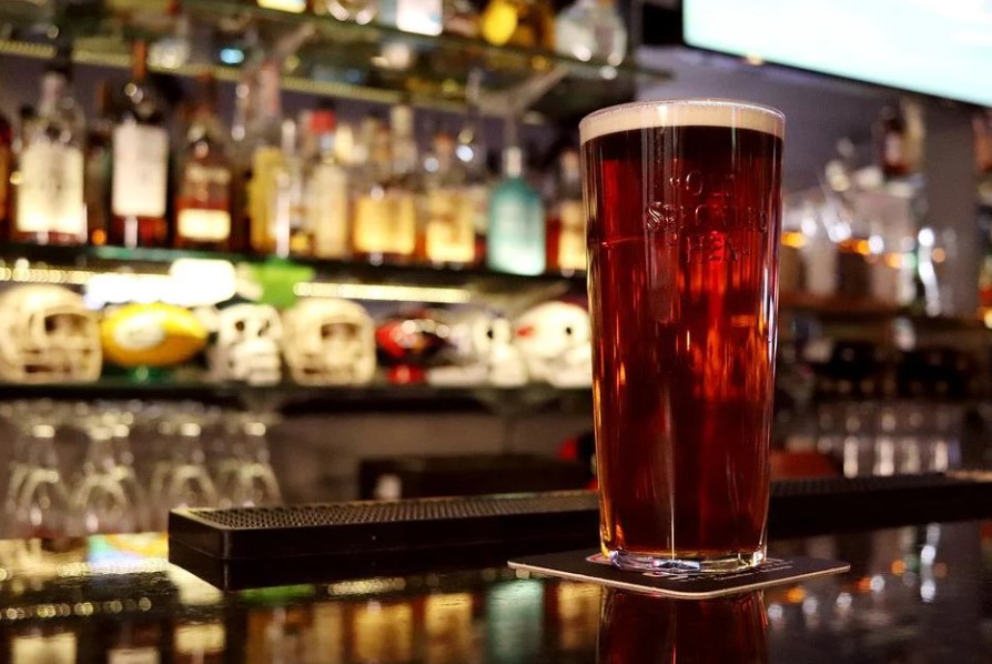 Британците имат проблем с алкохола, а индустрията брани интереса си