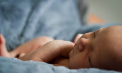 200 грама живот подхвърлен на тротоара: Новородено бебе намериха в Айтос