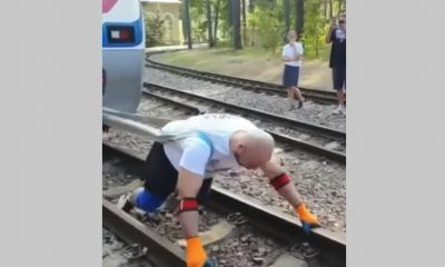 Здравеняк премести 120-тонен влак и постави световен рекорд