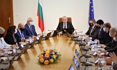 "Демократична България": Служебният кабинет готви обратен завой към Русия