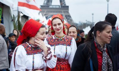Народни танци и българска кухня ще завладеят Айфеловата кула