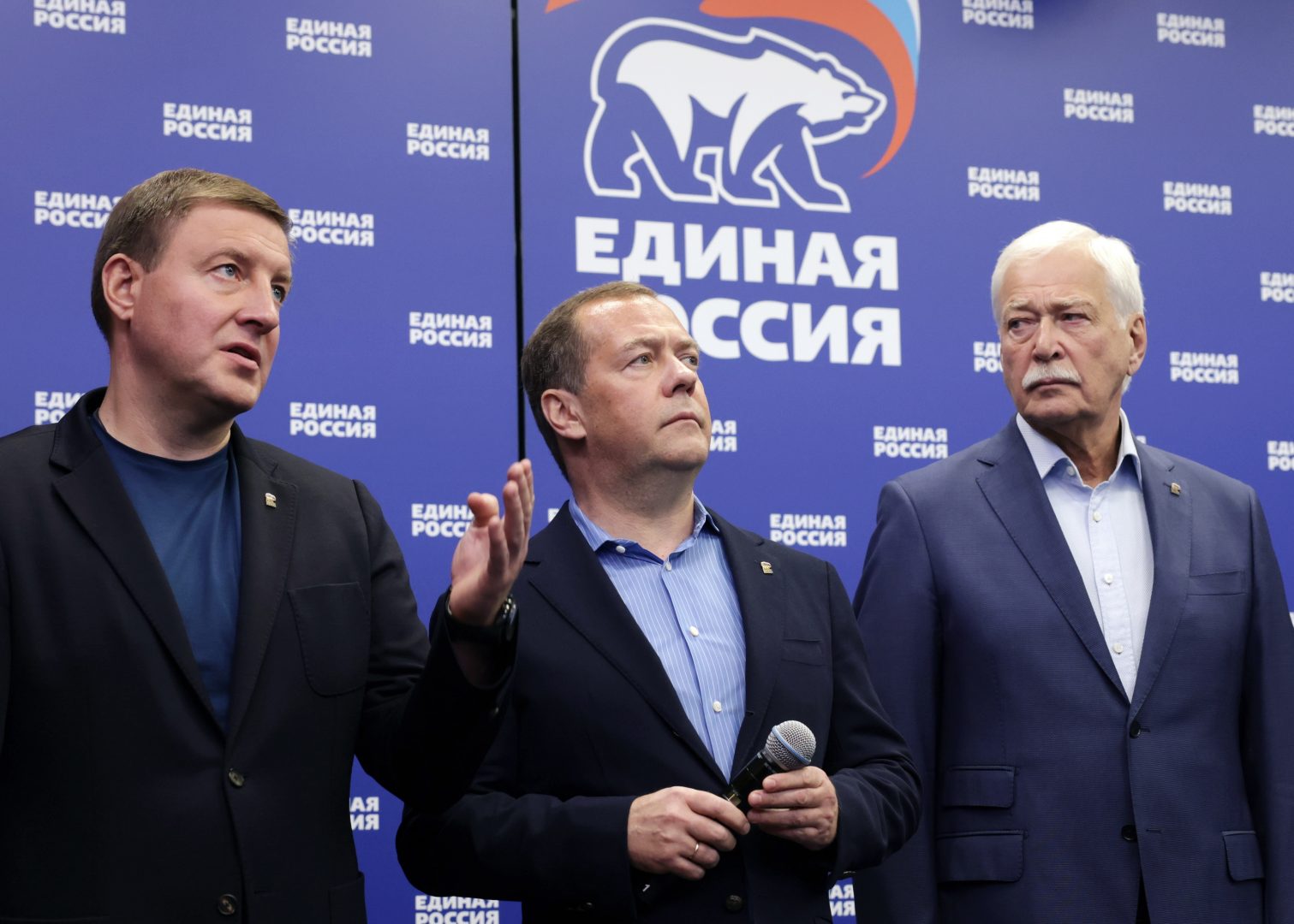 Нагъл Медведев: НАТО няма да се меси при руски ядрен удар