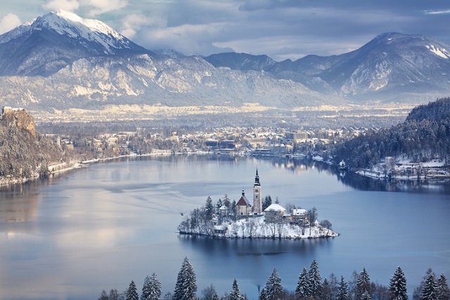 Словения от приказките: Магичното езеро Блед