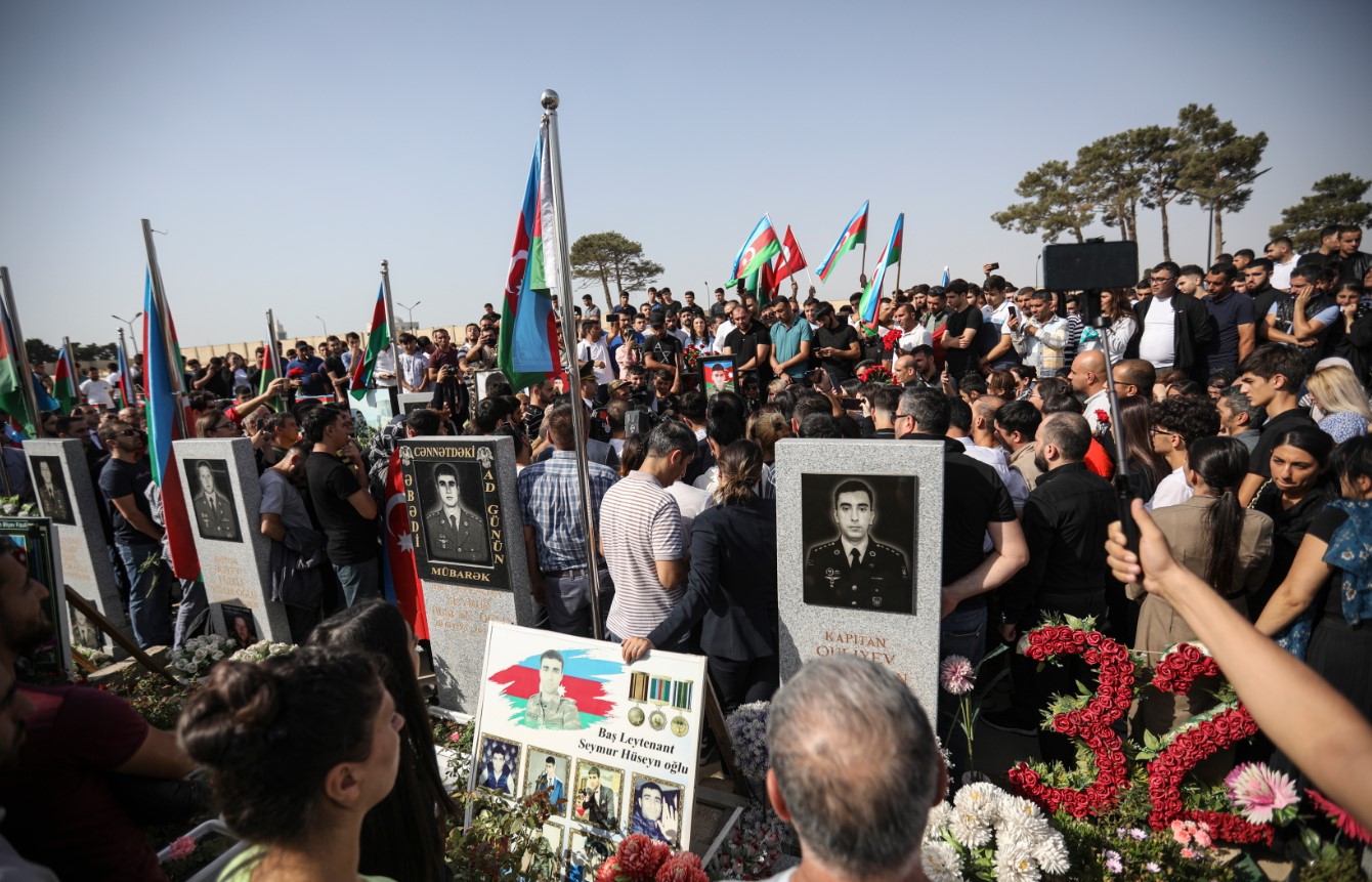 Новата война: 200 убити в конфликта Азербайджан-Армения