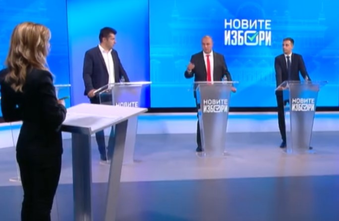 Изненадващо бившият премиер Кирил Петков се появи на политически дебат в БТВ, като каза, че замества представителя на ПП Венко Сабрутев
