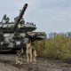 На снимката: ударен руски танк