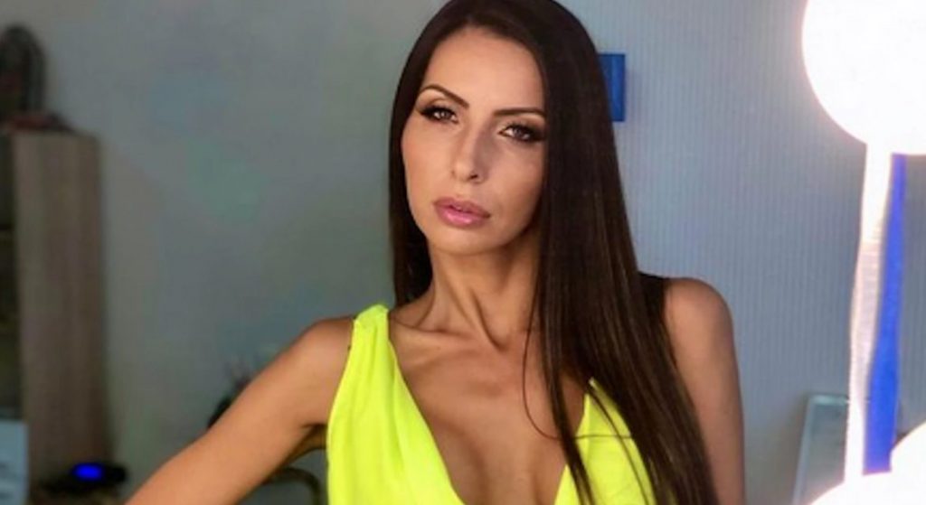Кандидат-кметица и звезда във филмите за възрастни: Легализирайте порното в България (СНИМКИ)