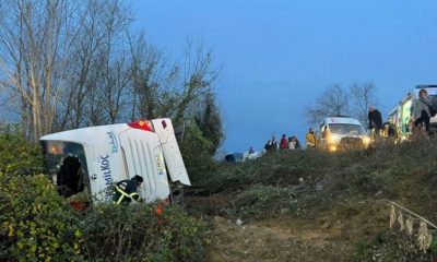 Автобус се преобърна в Турция: 39 души са ранени
