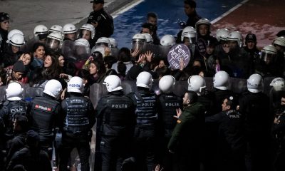 В Турция жените се обявиха против насилието над тях, 150 бяха арестувани