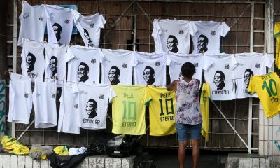 Бразилия се сбогува с Краля на футбола (СНИМКИ)
