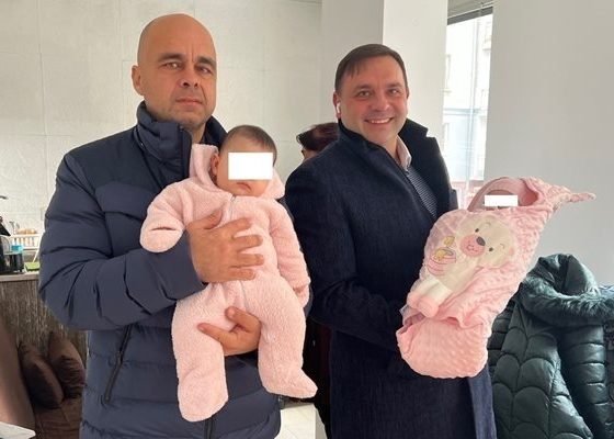 Майките на разменените в "Шейново" бебета искат 600 000 лева