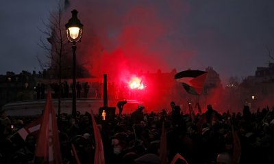 Протести във Франция срещу пенсионната реформа на правителството